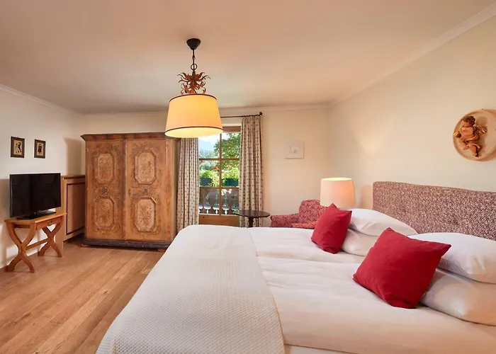 Landsitz Römerhof - Hotel Apartments Kitzbühel