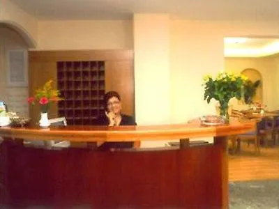 Avra