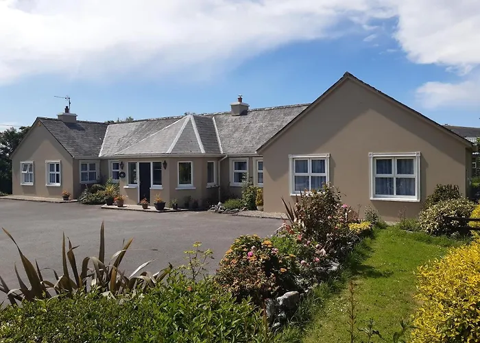 Hotel near College: Killilagh House Accommodation