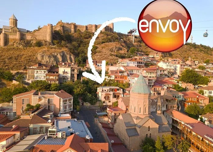 Hostel: Envoy Hostel And Tours