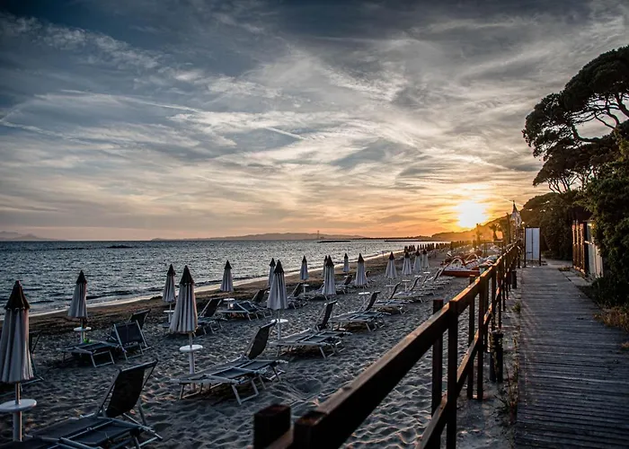 Golfo Del Sole & Holiday