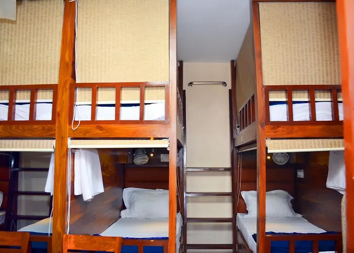 Hotel Nest N Rest - Mumbai