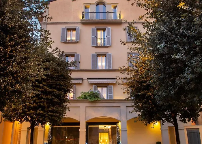 Hotel sulla spiaggia: Hotel Novecento