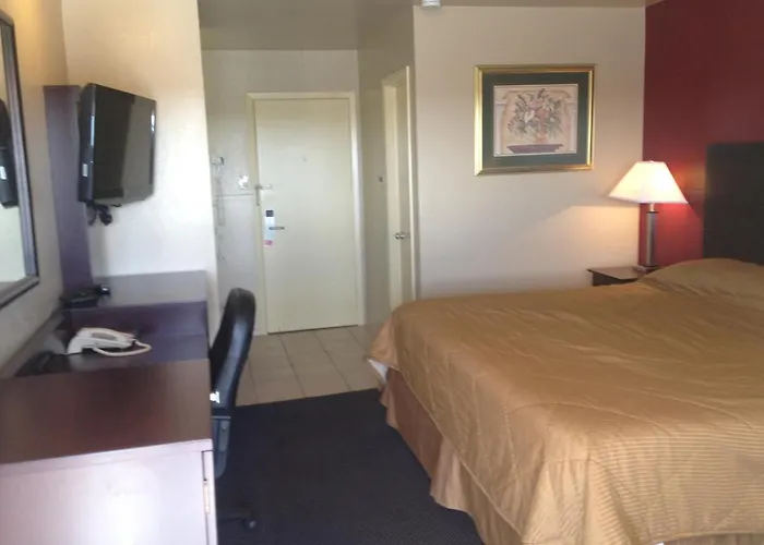 Hotel: Colonial Inn Monahans Tx