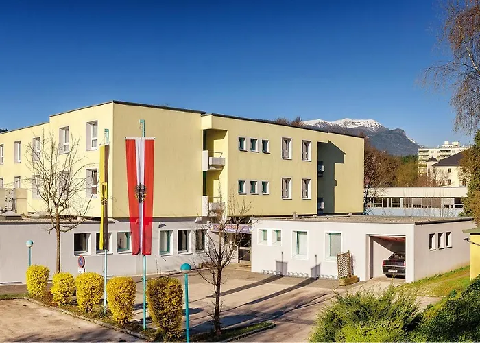 Jugend- Und Familiengaestehaus