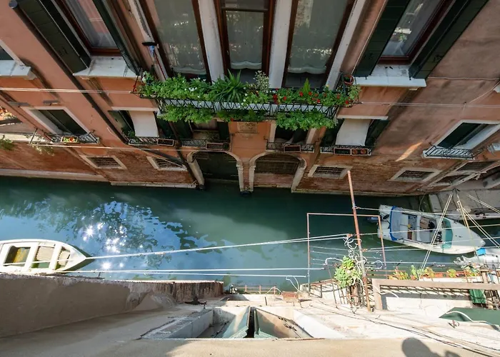 Vacation rental: San Polo Canal View Apartments By Wonderful Italy
