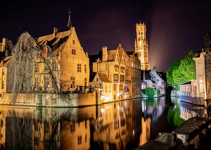 Charming 19Th Century Small Castle Fine Fleur Surrounded By Quiet Garden Brügge